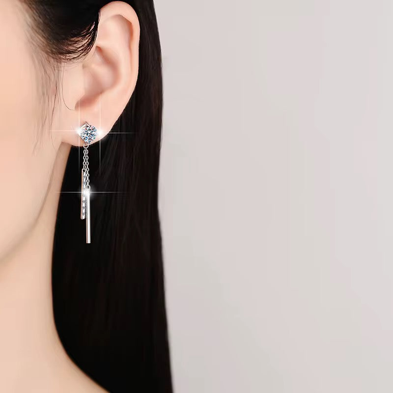 Classic Design Fine Jewelry Diamond Earrings S925
Sterling Silver 1CT VVs1 Moissanite Pendant Earrings of Women Ladies