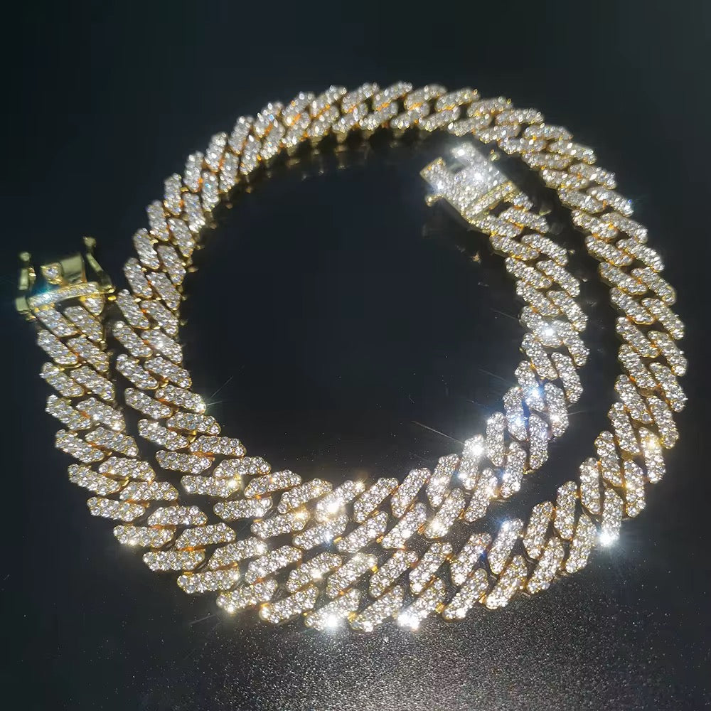 Fashion 18K Gold Plated Chain Cuban Chain Men's
Necklace Gold Plated Full Diamond Alloy Hip Hop Cuban
Necklace
