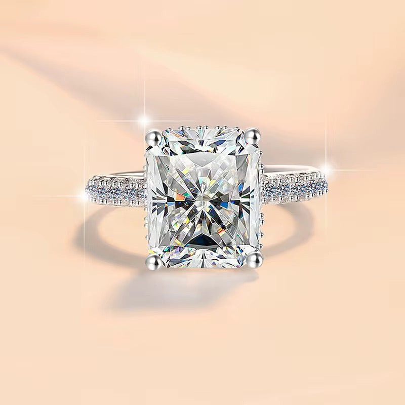 GRA Certified Emerald Cut D Color 7*9MM Moissanite
Gemstone White Gold Plated Plata 925 Jewelry Rings for Women