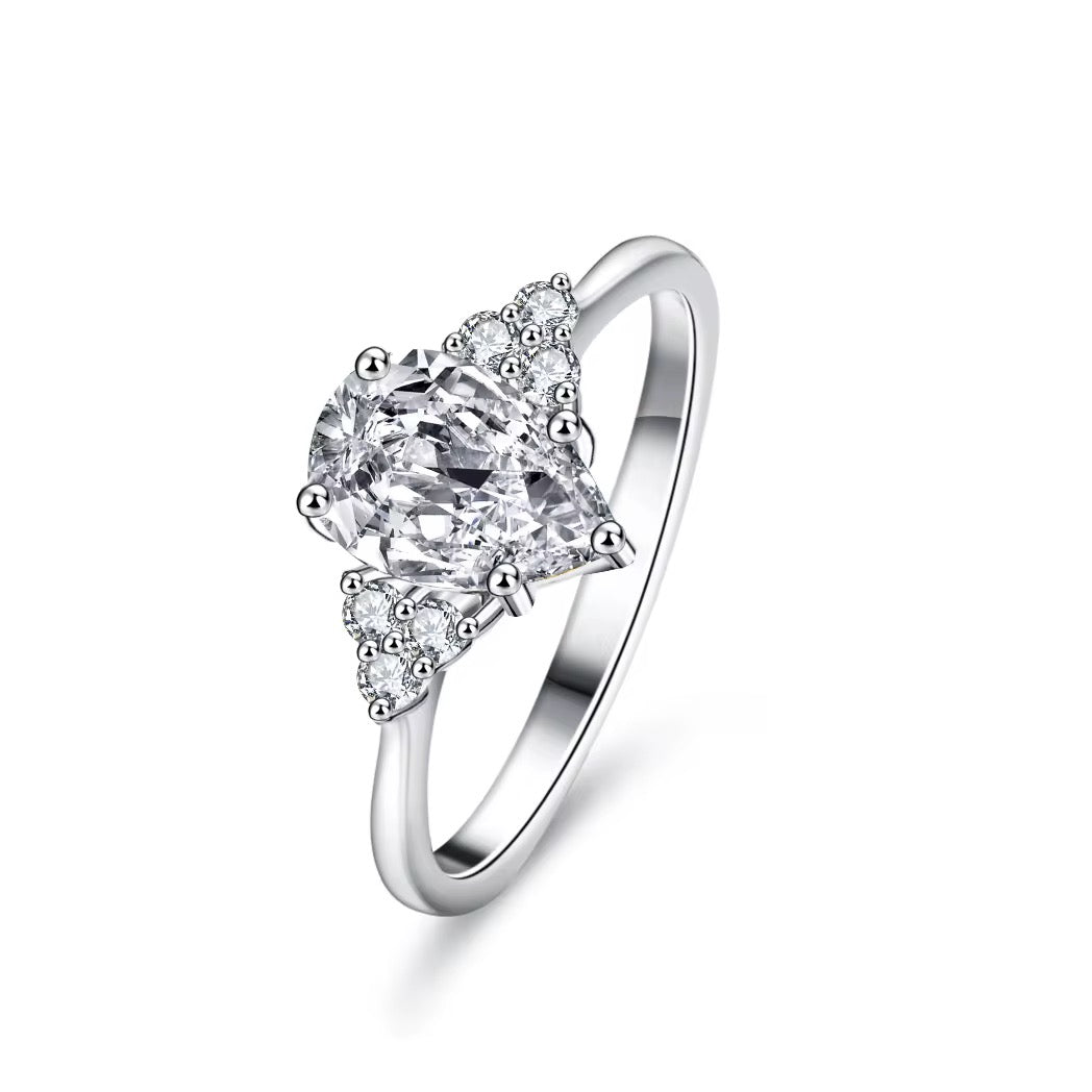 New Design Silver Jewelry 925 18K 1.5CT Pear Moissanite Rings 925 Sterling Silver Minimalist Women Wedding Ring