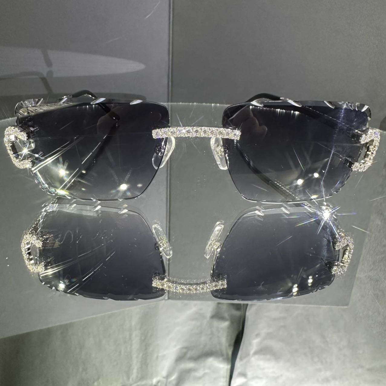 Best Selling High Quality, High End, Modern and Popular VVS Moissanite Luxury Icedout Y Sunglasses Gradient Blue Diamond Glasses